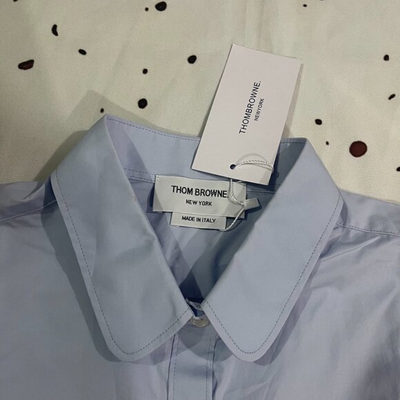 Thom Browne Womens Double Sleeve Logo Cropped Shirt - Picture 2 of 9